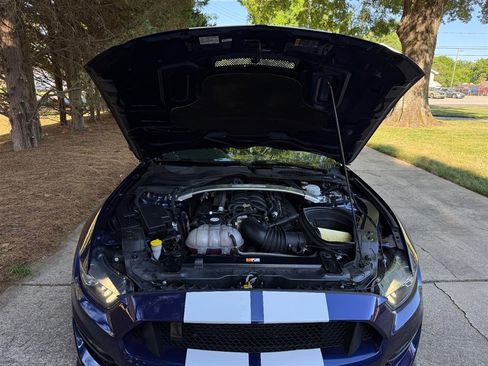 Used 2018 Ford Mustang Shelby GT350 RWD image 56