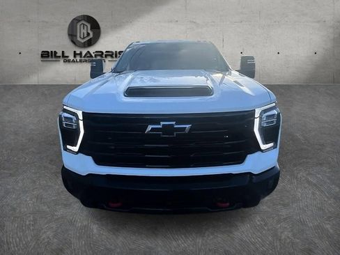 Used 2025 Chevrolet Silverado 2500 LT w/ Trail Boss Package AWD/4WD image 2