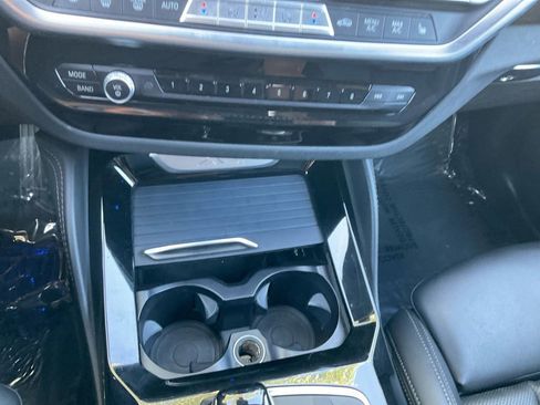 Used 2023 BMW X4 xDrive30i image 22