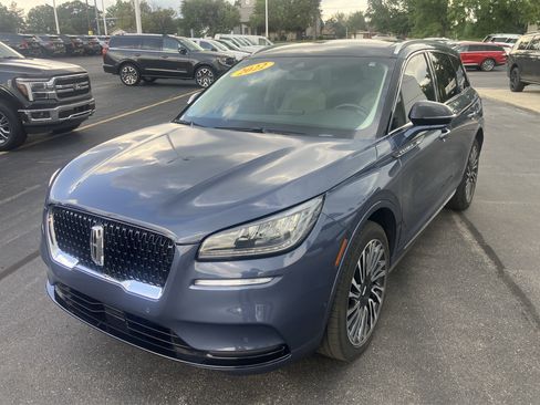 Used 2022 Lincoln Corsair Reserve w/ Equipment Group 201A AWD/4WD image 3
