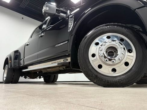 Used 2022 Ford F450 Platinum image 3