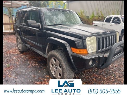 Used 2007 Jeep Commander Sport image 2