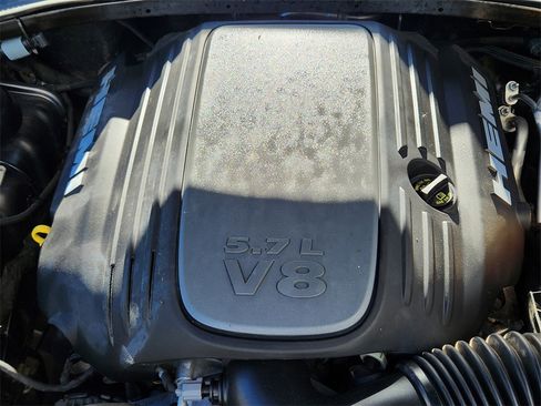 Used 2021 Dodge Charger R/T w/ Blacktop Package image 17