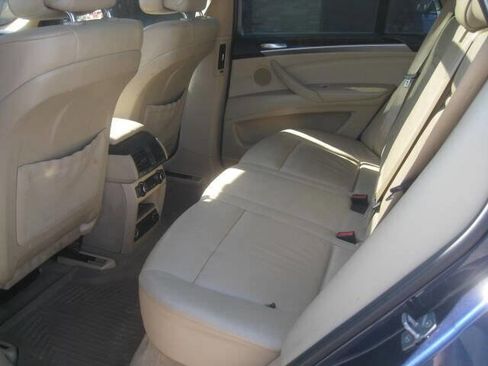 Used 2011 BMW X5 xDrive35d image 13