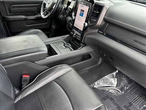 Used 2023 RAM 2500 Limited AWD/4WD image 17