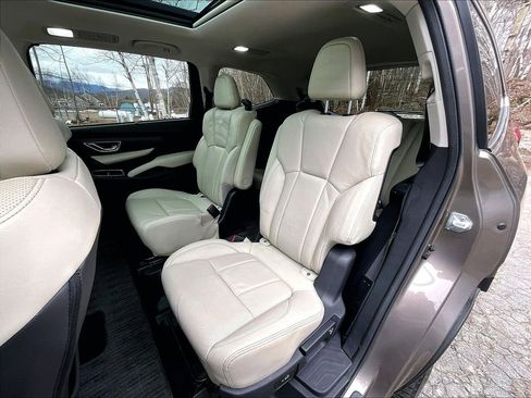 Used 2021 Subaru Ascent Limited w/ Technology Package image 15