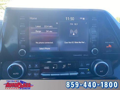 Used 2022 Toyota Highlander LE image 38