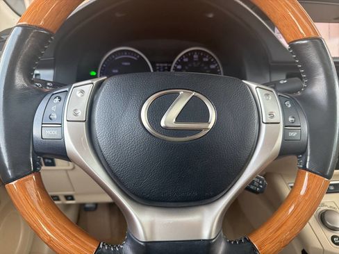 Used 2014 Lexus ES 300h w/ Luxury Package w/Bamboo Trim image 27