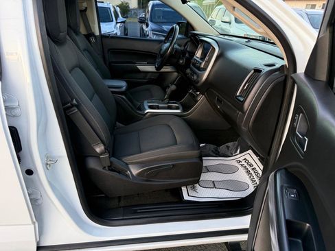 Used 2017 Chevrolet Colorado LT w/ LT Convenience Package image 14