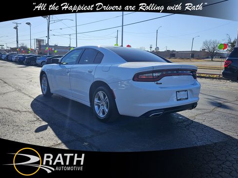 Used 2022 Dodge Charger SXT image 8
