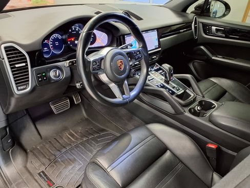 Used 2019 Porsche Cayenne S AWD/4WD image 19