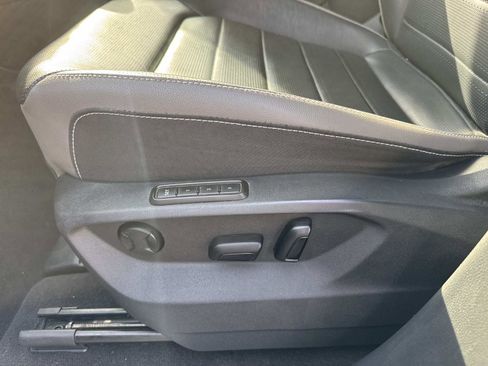 Certified 2022 Volkswagen Atlas SEL Premium image 16