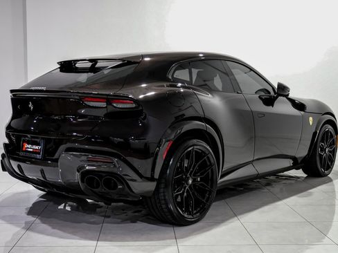 Used 2024 Ferrari Purosangue image 4