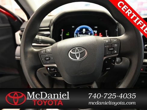 Certified 2025 Toyota Camry LE image 21