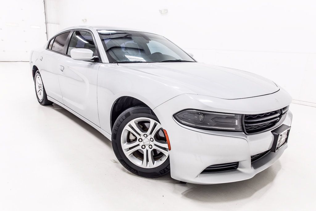 Used 2022 Dodge Charger SXT w/ Leather Interior Group RWD image 10