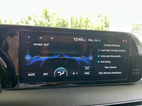 Used 2025 Hyundai Palisade SEL AWD/4WD image 18