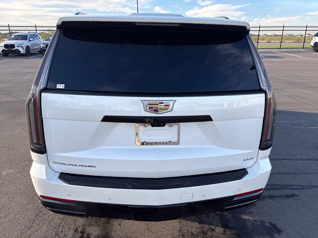 Used 2025 Cadillac Escalade Sport Platinum AWD/4WD image 4