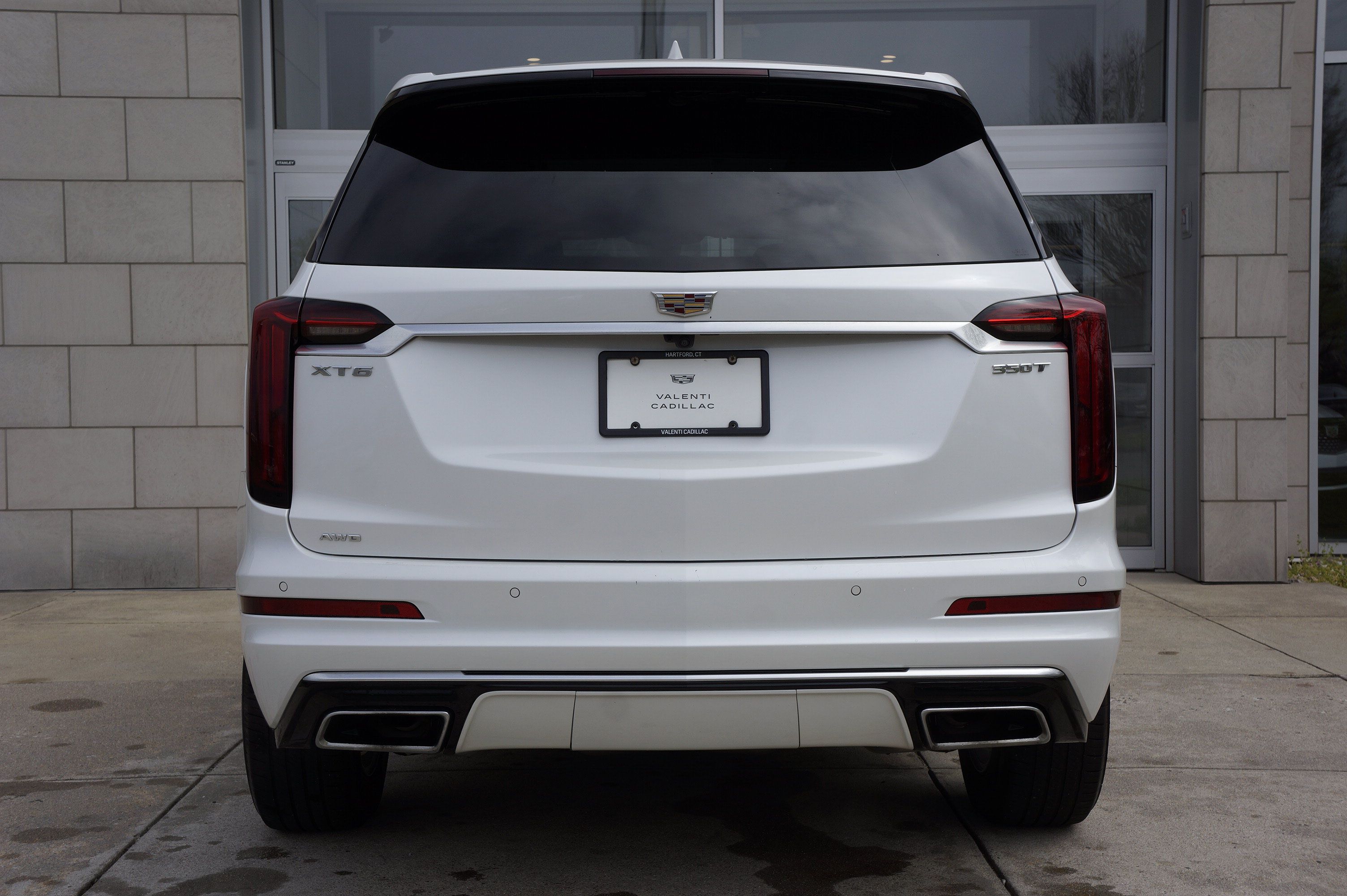Used 2025 Cadillac XT6 Luxury AWD/4WD image 7