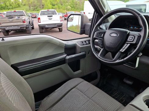 Used 2015 Ford F150 XLT w/ Equipment Group 302A Luxury AWD/4WD image 14