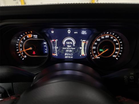 Used 2024 Jeep Wrangler Unlimited Rubicon image 12