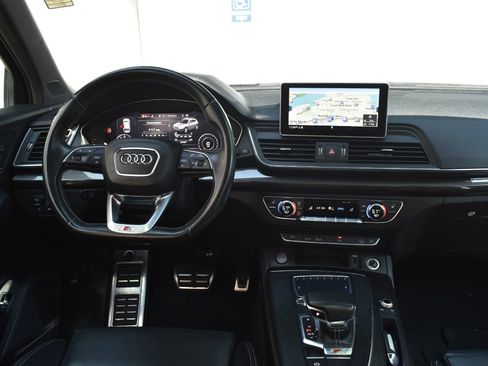 Used 2020 Audi SQ5 Premium Plus w/ Premium Plus Package AWD/4WD image 20