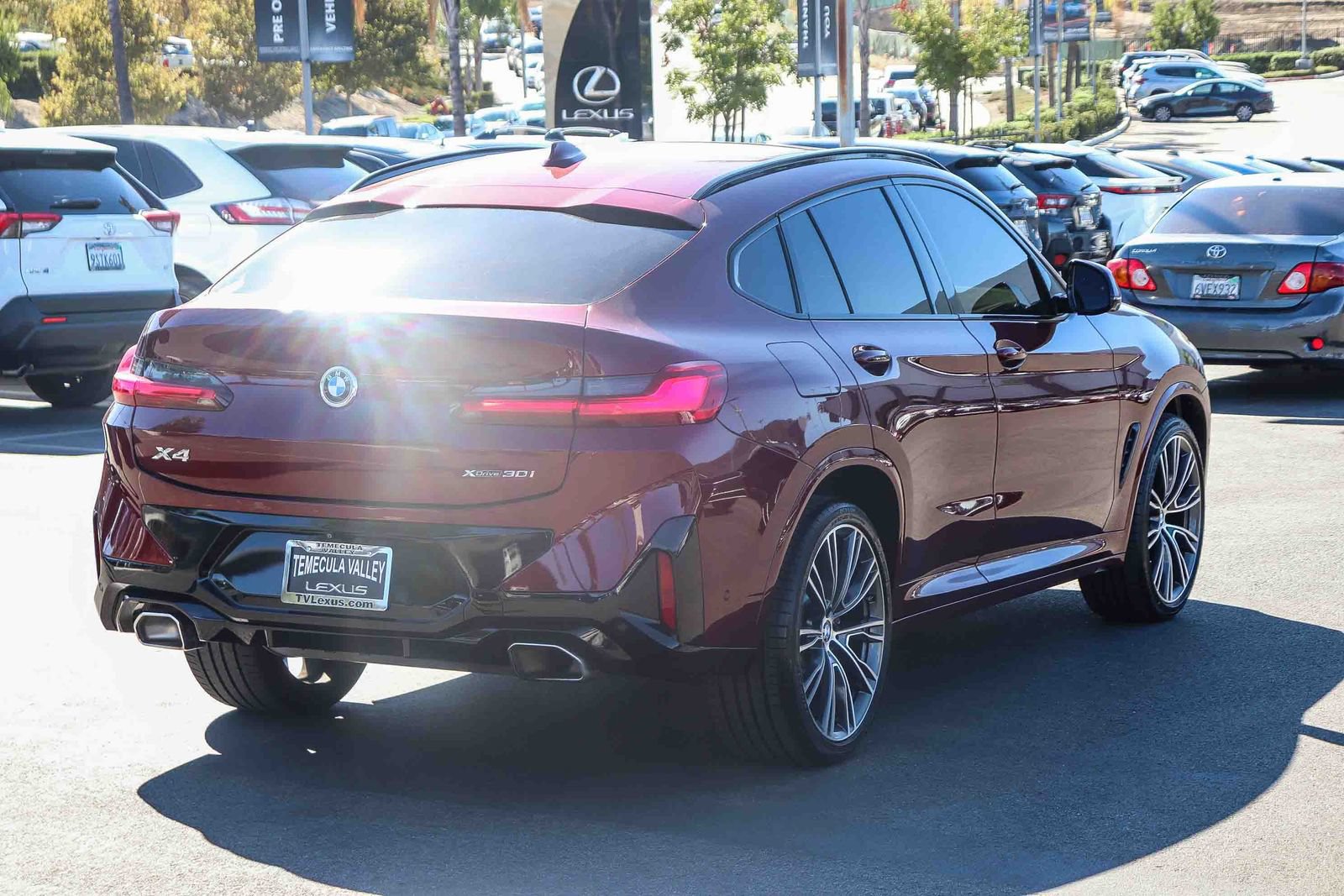 Used 2022 BMW X4 xDrive30i w/ M Sport Package 2 AWD/4WD image 7
