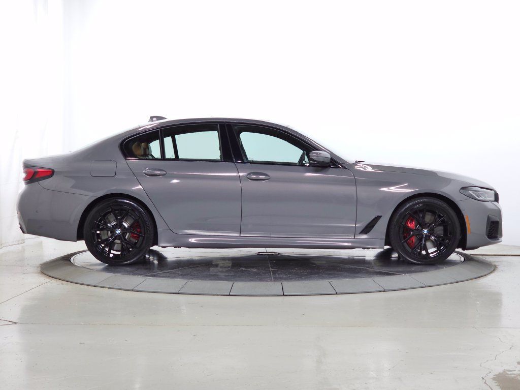 Used 2022 BMW 540i xDrive w/ M Sport Package AWD/4WD image 11
