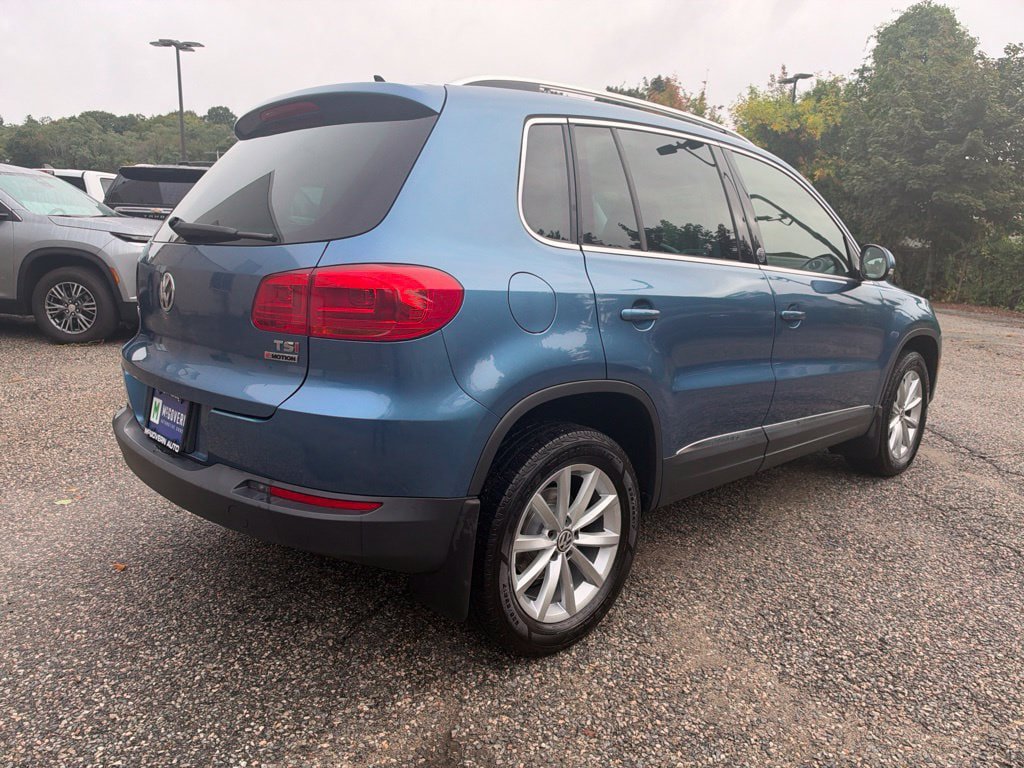 Used 2017 Volkswagen Tiguan Wolfsburg Edition AWD/4WD image 7