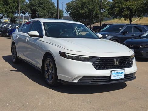 Used 2024 Honda Accord EX image 3