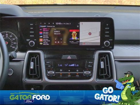 Used 2023 Kia Sorento S image 19