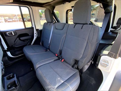 Used 2025 Jeep Wrangler Unlimited Sport AWD/4WD image 21