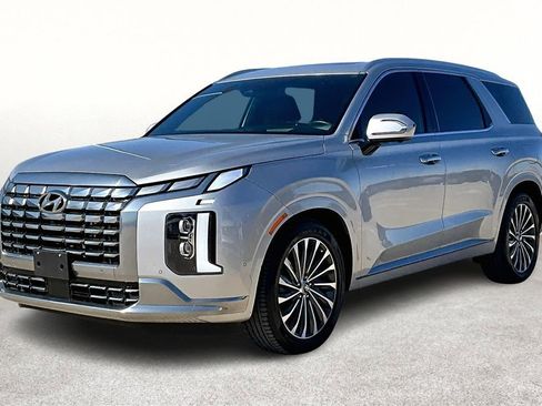 Used 2024 Hyundai Palisade Calligraphy image 16