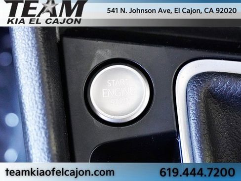 Used 2024 Volkswagen Jetta SE image 28