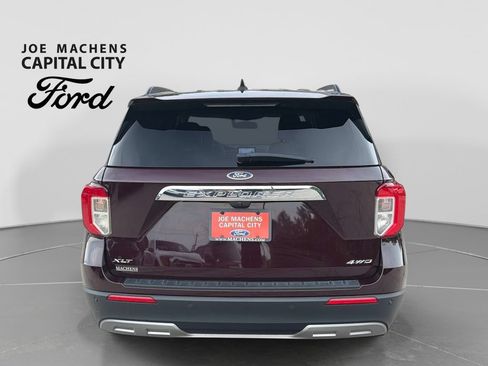 Used 2023 Ford Explorer XLT w/ Equipment Group 202A AWD/4WD image 6