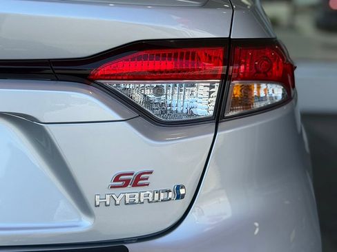 Certified 2024 Toyota Corolla SE w/ SE Package FWD image 14