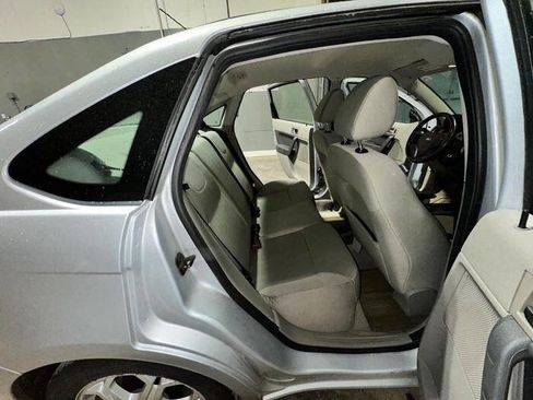 Used 2008 Ford Focus SES FWD image 27