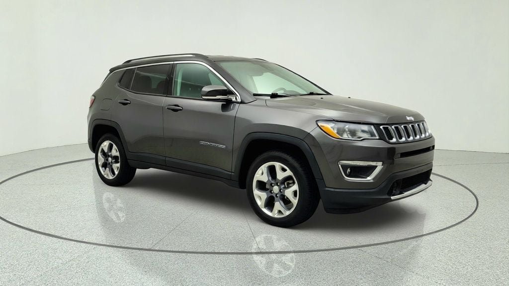 Used 2021 Jeep Compass Limited AWD/4WD image 3