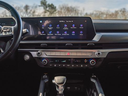 Used 2023 Kia Telluride S image 32