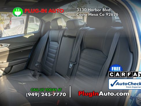 Used 2023 Alfa Romeo Giulia Veloce image 11