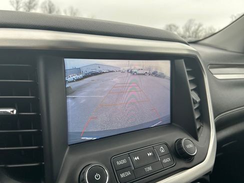 Used 2019 GMC Acadia SLT image 31