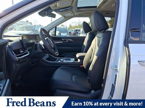 New 2026 Kia Carnival SX image 9