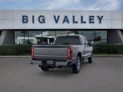 New 2026 Ford F250 Lariat w/ Lariat Premium Package AWD/4WD image 8