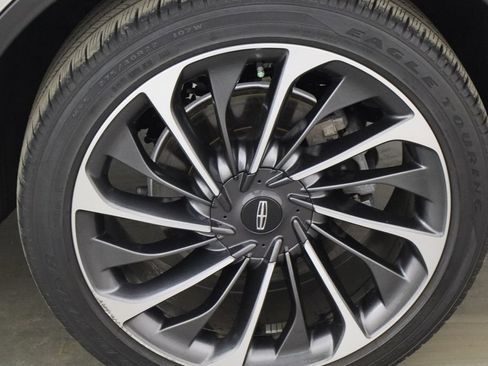 Used 2023 Lincoln Aviator Reserve w/ Equipment Group 201A AWD/4WD image 37