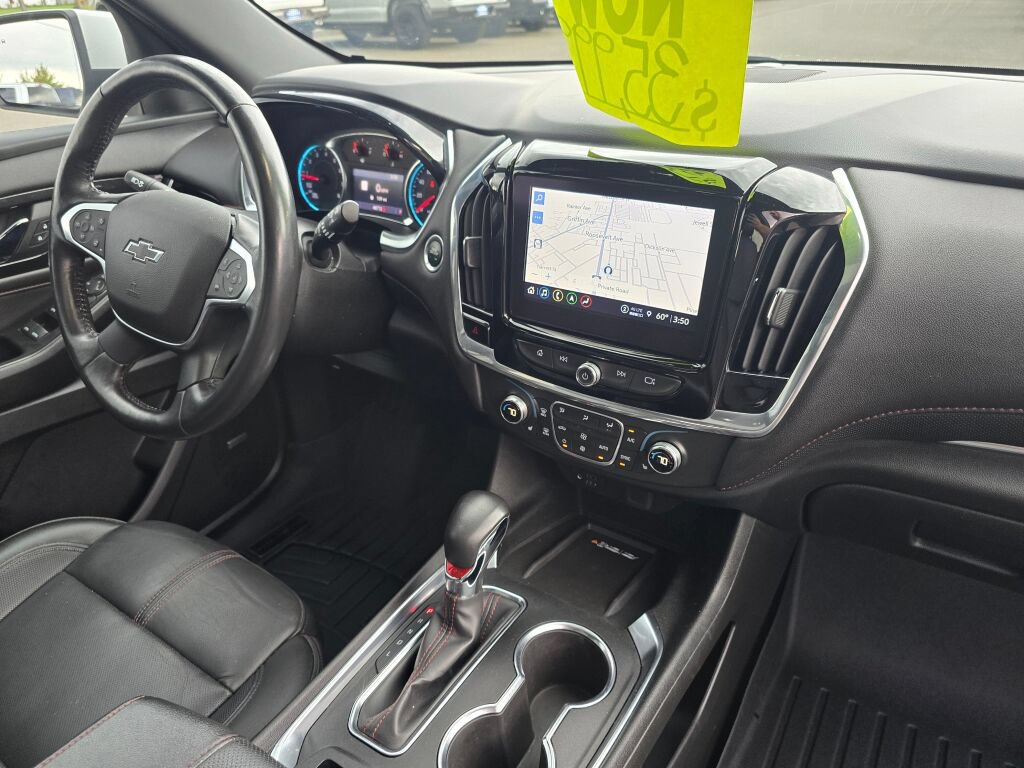 Used 2022 Chevrolet Traverse RS AWD/4WD image 11