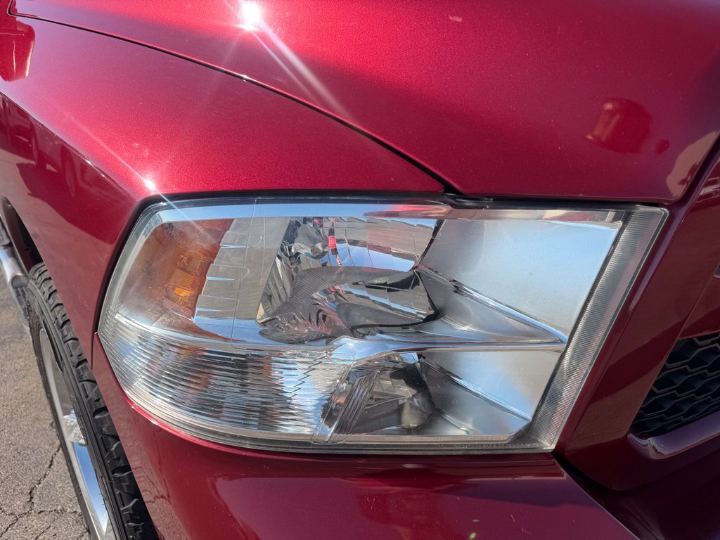 Used 2015 RAM 1500 Express RWD image 6