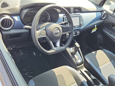 New 2025 Nissan Versa SV w/ Trunk Package image 4
