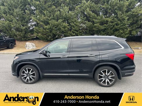 Used 2022 Honda Pilot Touring image 1
