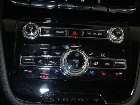 Used 2022 Lincoln Corsair Reserve w/ Equipment Group 201A image 46