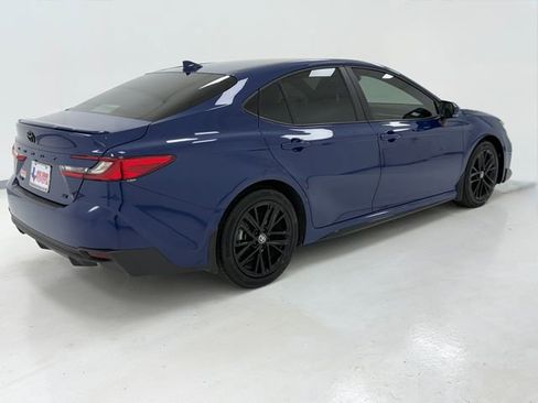 Used 2025 Toyota Camry SE w/ Convenience Package image 41