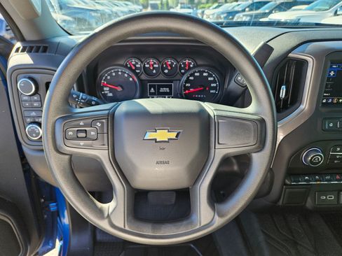 Used 2022 Chevrolet Silverado 1500 Custom AWD/4WD image 16